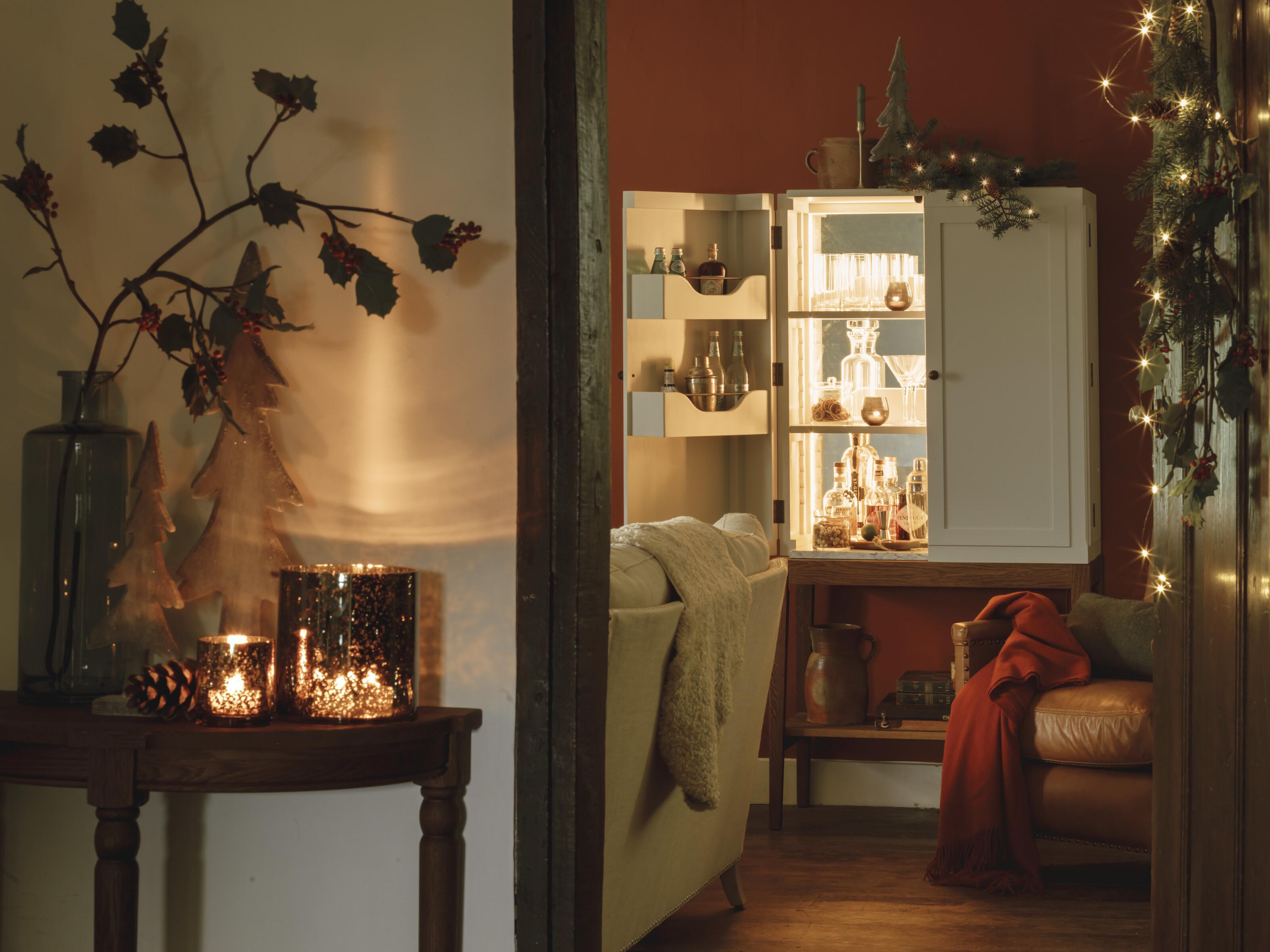 Ardingly drinks cabinet